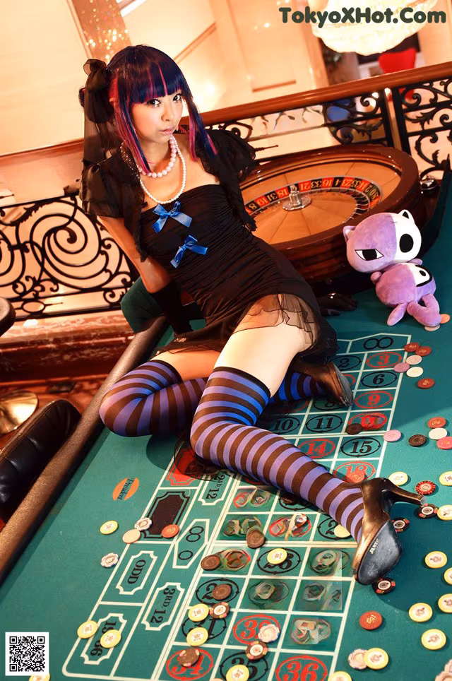Necoco - Mistress All Photos